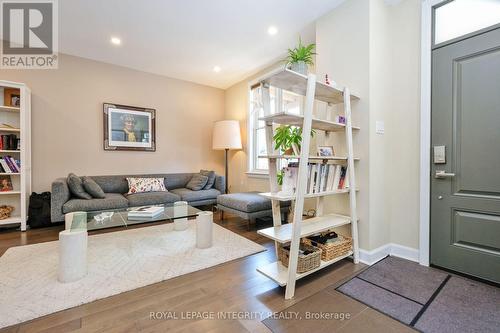 Living room - 93 Hamilton Avenue N, Ottawa, ON - Indoor Photo Showing Living Room