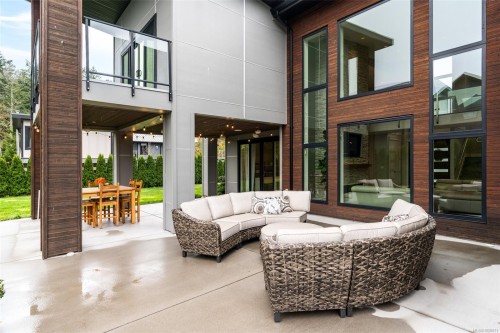 1857 Mcmicken Rd, North Saanich, BC 