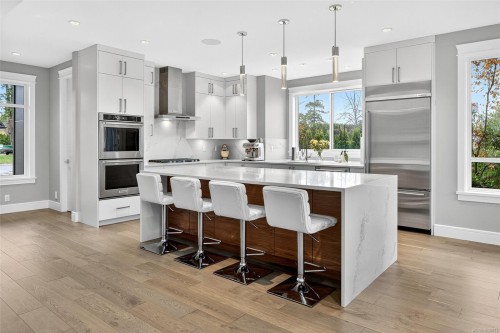 1857 Mcmicken Rd, North Saanich, BC 