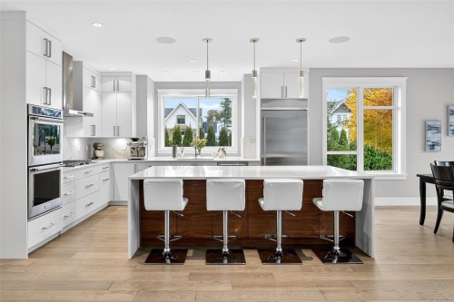 1857 Mcmicken Rd, North Saanich, BC 