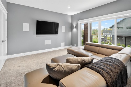 1857 Mcmicken Rd, North Saanich, BC 