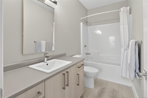 1857 Mcmicken Rd, North Saanich, BC 