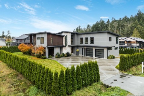 1857 Mcmicken Rd, North Saanich, BC 