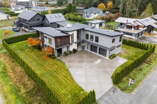 1857 Mcmicken Rd, North Saanich, BC 