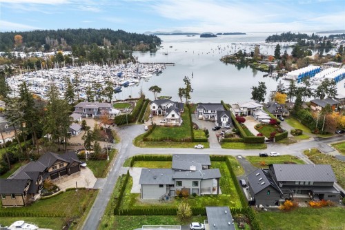 1857 Mcmicken Rd, North Saanich, BC 