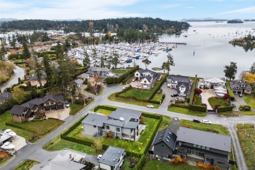 1857 Mcmicken Rd, North Saanich, BC 