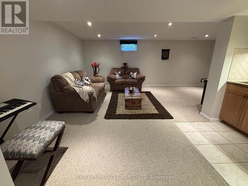 17 - 7385 Magistrate Terrace, Mississauga, ON - Indoor Photo Showing Other Room