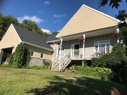 18 Rue du Vieux-Verger  Brownsburg-Chatham, QC J8G 2R1