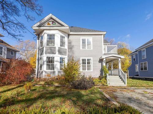 124 Church Street, Amherst, NS 