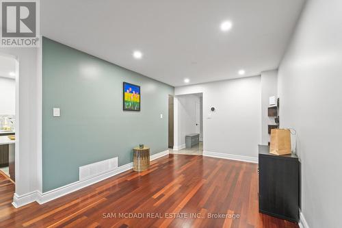 2988 Gulfstream Way, Mississauga, ON - Indoor