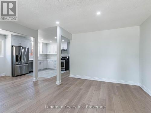 7738 Kittridge Drive, Mississauga, ON - Indoor Photo Showing Other Room
