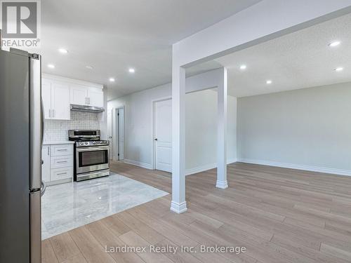 7738 Kittridge Drive, Mississauga, ON - Indoor Photo Showing Other Room