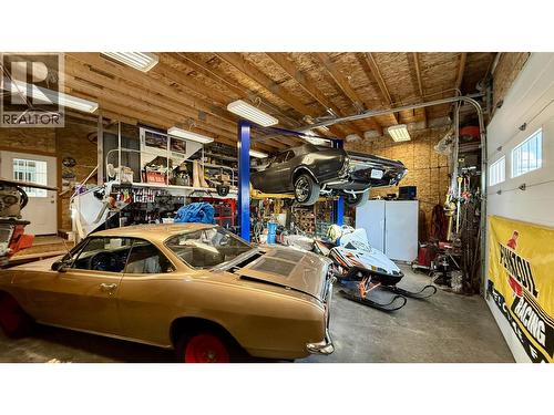 6482 Watson Road, Horse Lake, BC - Indoor Photo Showing Garage