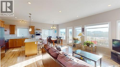 242 Whalley Crescent, Saskatoon, SK - Indoor