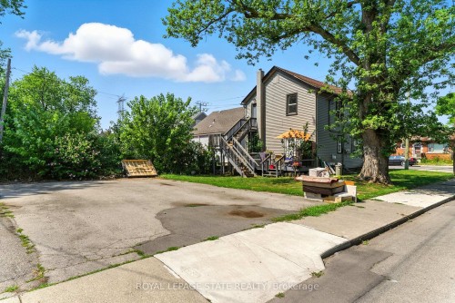 510 Britannia Avenue, Hamilton, ON - Outdoor