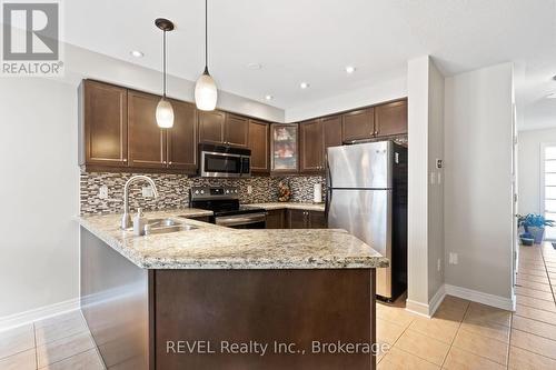 25 Colonel Lyall Street, St. Catharines (Secord Woods), ON - Indoor Photo Showing Kitchen With Double Sink With Upgraded Kitchen