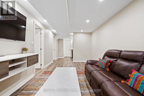 25 Colonel Lyall Street, St. Catharines (Secord Woods), ON - Indoor