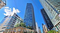 2208 - 832 BAY STREET  Toronto, ON M5S 1Z6