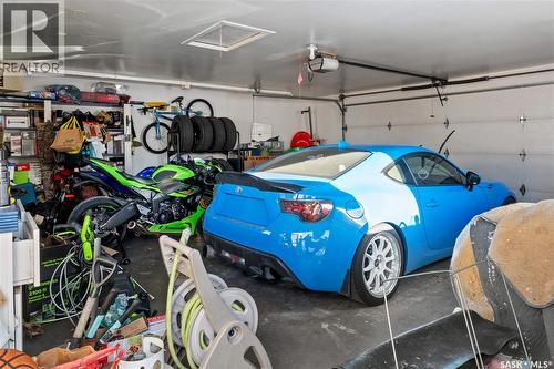 66 Bruce Place, Regina, SK - Indoor Photo Showing Garage