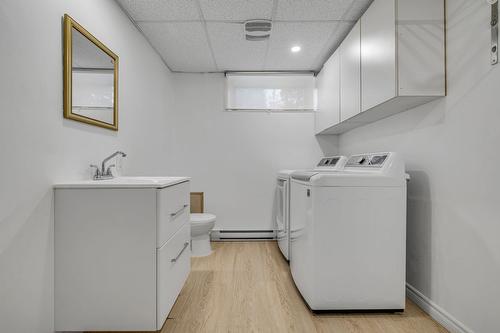 Salle de bains - 1614 Rue Guillebert, Québec (La Haute-Saint-Charles), QC - Indoor Photo Showing Laundry Room