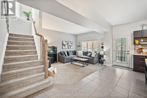 64 Carleton Trail, New Tecumseth, ON - Indoor