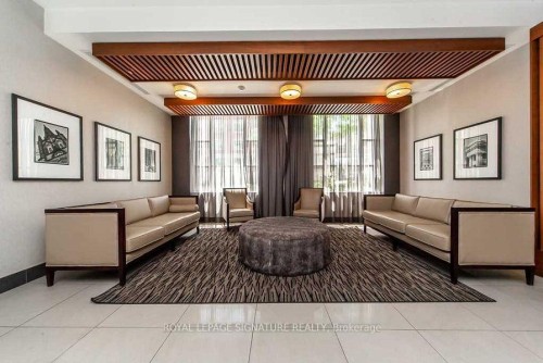 614-150 Main Street W, Hamilton, ON - Indoor Photo Showing Other Room