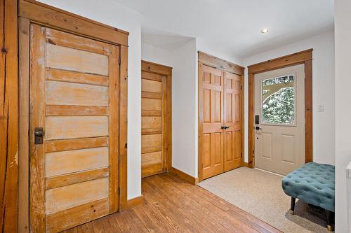 Hall d'entrée/Vestibule - 104 Ch. Brière, Mont-Blanc, QC - Indoor Photo Showing Other Room