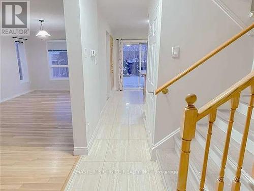 29 Drake Drive, Barrie, ON - Indoor Photo Showing Other Room