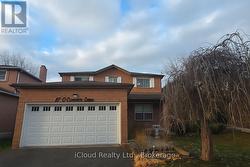 87 O'CONNOR CRESCENT S  Richmond Hill, ON L4C 7N9
