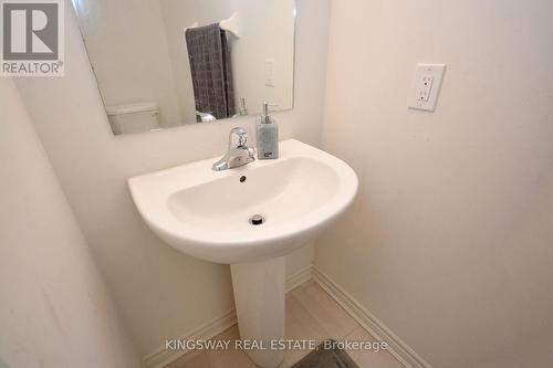 70 - 50 Edinburgh Drive, Brampton, ON - Indoor Photo Showing Bathroom