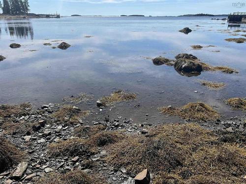 Borgels Shore Drive, Chester Basin, NS 