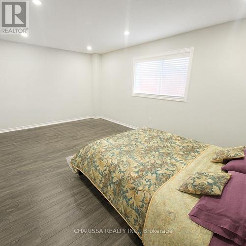 6798 Bansbridge Crescent, Mississauga, ON - Indoor Photo Showing Bedroom