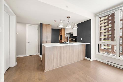 Cuisine - 680-9950 Place De L'Acadie, Montréal (Ahuntsic-Cartierville), QC - Indoor Photo Showing Kitchen