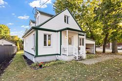 590 Ch. du Bord-du-Lac-Lakeshore  Dorval, QC H9S 2B3