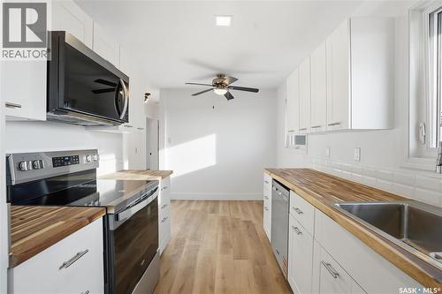 1492 92Nd Street, North Battleford, SK - Indoor Photo Showing Kitchen