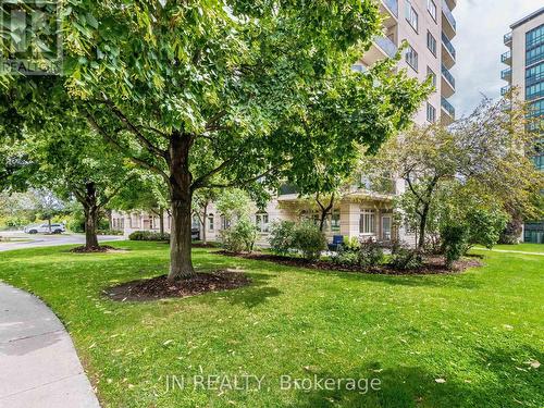 109 - 10 Dayspring Circle, Brampton, ON - Outdoor