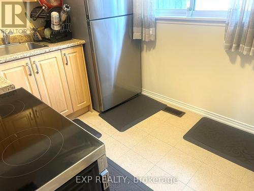 19 Darras Court, Brampton, ON - Indoor