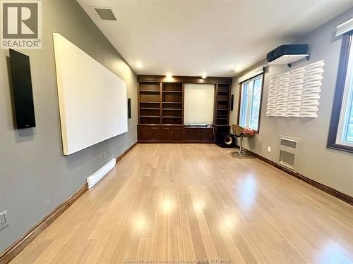 3748 Ouellette Avenue, Windsor, ON - Indoor Photo Showing Other Room