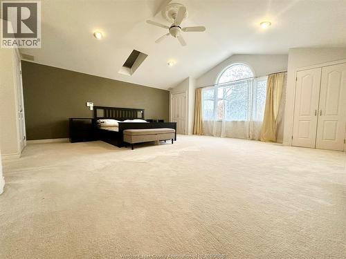 3748 Ouellette Avenue, Windsor, ON - Indoor