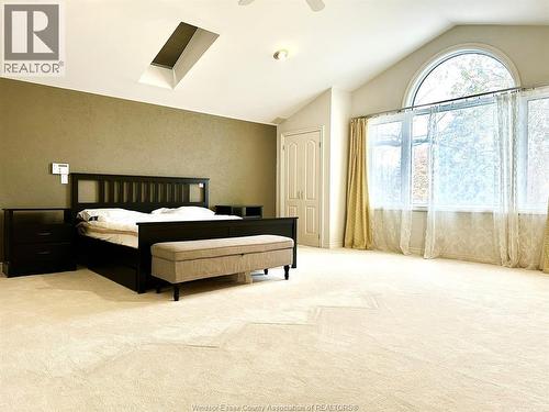 3748 Ouellette Avenue, Windsor, ON - Indoor Photo Showing Bedroom