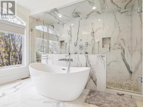 2032 Deramore Drive, Oakville (Fd Ford), ON - Indoor Photo Showing Bathroom