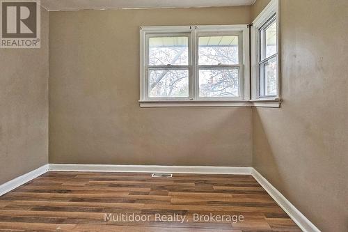 Main - 320 Elgin Street W, Oshawa, ON - Indoor Photo Showing Other Room