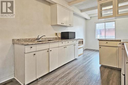 Main - 320 Elgin Street W, Oshawa, ON - Indoor Photo Showing Kitchen