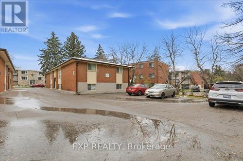 72 Barbara Crescent, Kitchener, ON - Outdoor