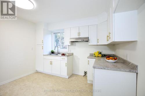409 Mccamus Avenue, Temiskaming Shores (New Liskeard), ON - Indoor Photo Showing Kitchen
