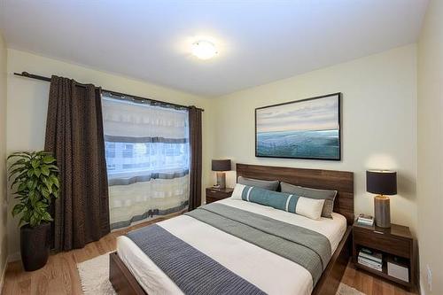 289 Simcoe St, Winnipeg, MB 