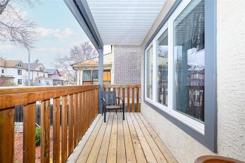 289 Simcoe St, Winnipeg, MB 