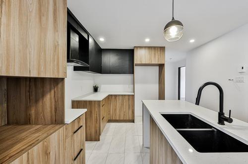 Intergenerational - 750 5E Rang, Sainte-Julienne, QC - Indoor Photo Showing Kitchen With Double Sink