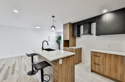 Intergénération - 750 5E Rang, Sainte-Julienne, QC - Indoor Photo Showing Kitchen With Double Sink