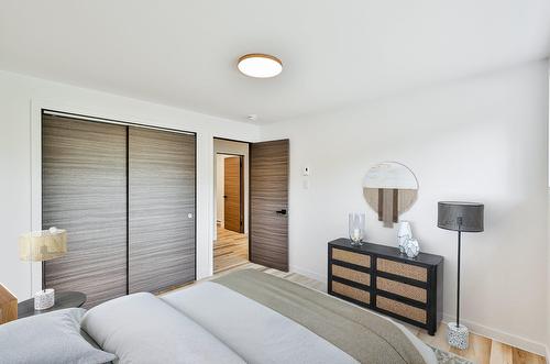 Intergenerational - 750 5E Rang, Sainte-Julienne, QC - Indoor Photo Showing Bedroom